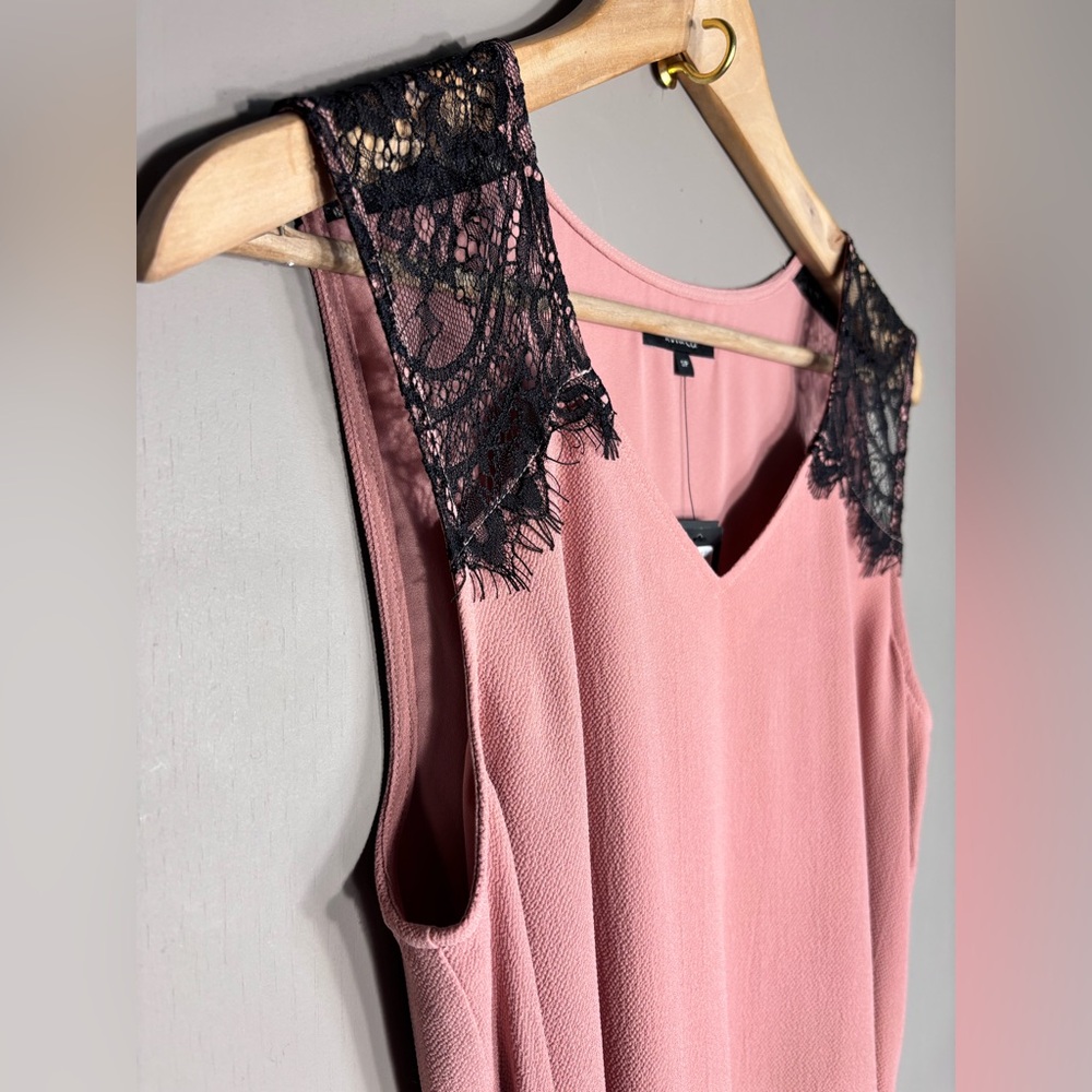 RW&CO. NWT Sleeveless V-Neck Midi Dress - Picture 2 of 5